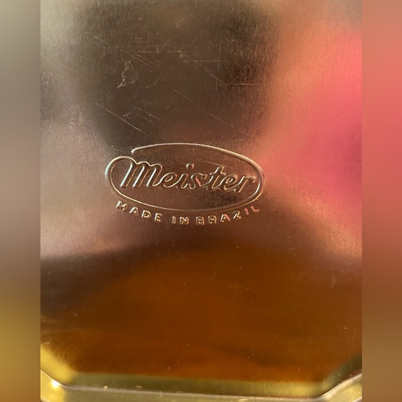 Vintage Meister scalloped tea tin-powder tin – Brazilian tea biscuit container - Picture 7 of 13